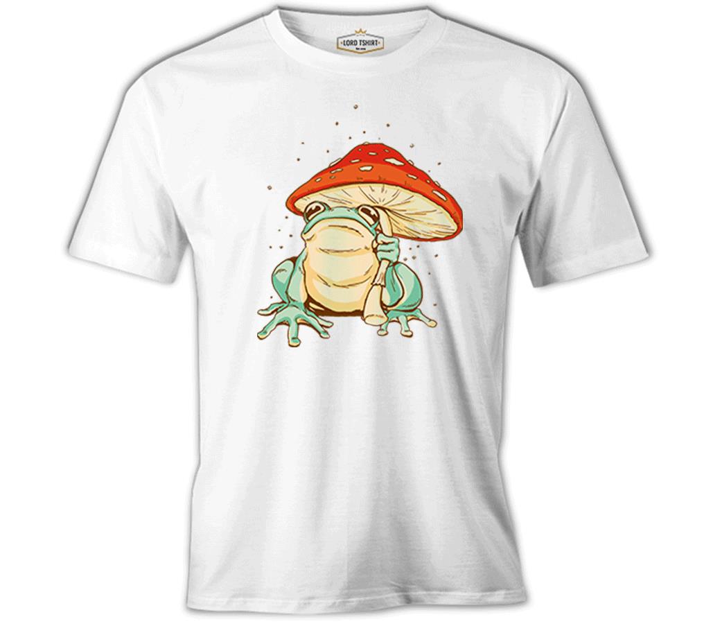 A Frog with a Mushroom Umbrella Beyaz Erkek Tshirt