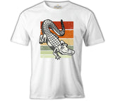 Alligator on Earth Colors Background Beyaz Erkek Tshirt