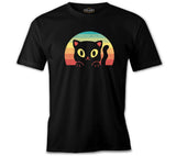 Baby Cat Looking from a Retro Background Siyah Erkek Tshirt