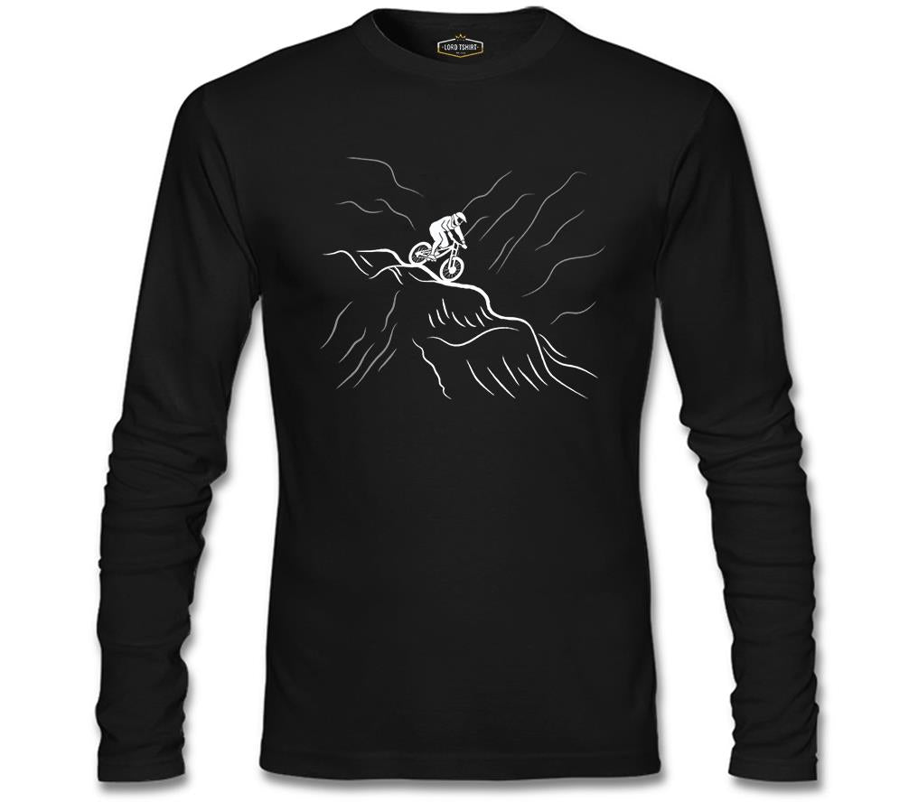 Biker on the Mountain Siyah Erkek Sweatshirt