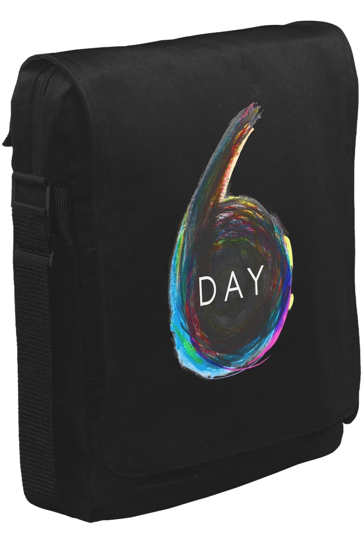 Day6 - Logo Unisex Siyah Postacı Çanta
