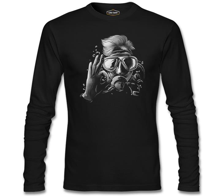 Diver Swimming Underwater Siyah Erkek Sweatshirt