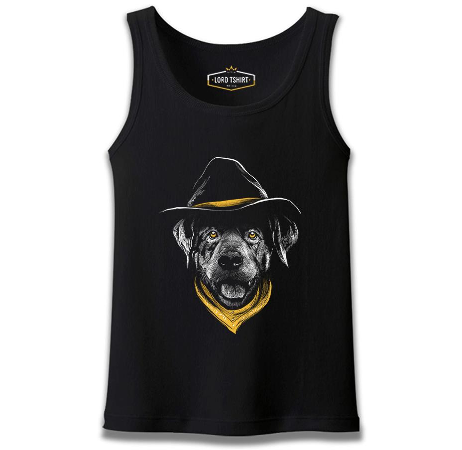 Dog Wearing a Hat and a Yellow Bandana Siyah Erkek Atlet