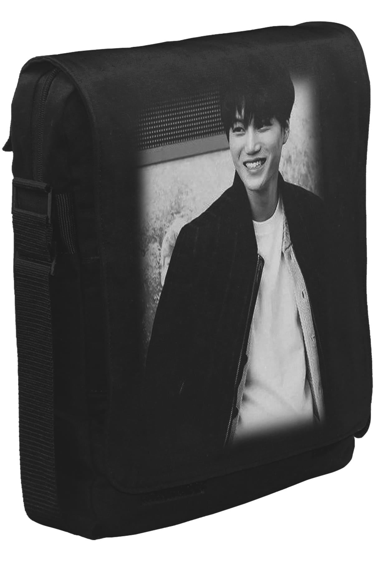 EXO - Kai Unisex Siyah Postacı Çanta