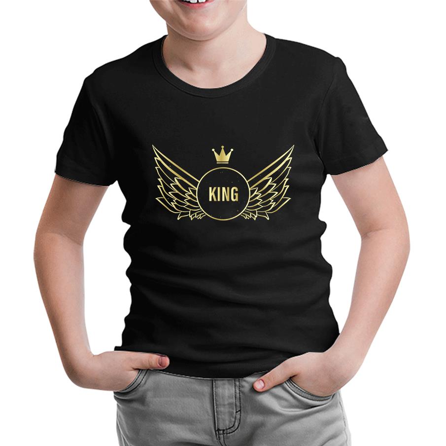 King Writing with a Crown and Wings Siyah Çocuk Tshirt