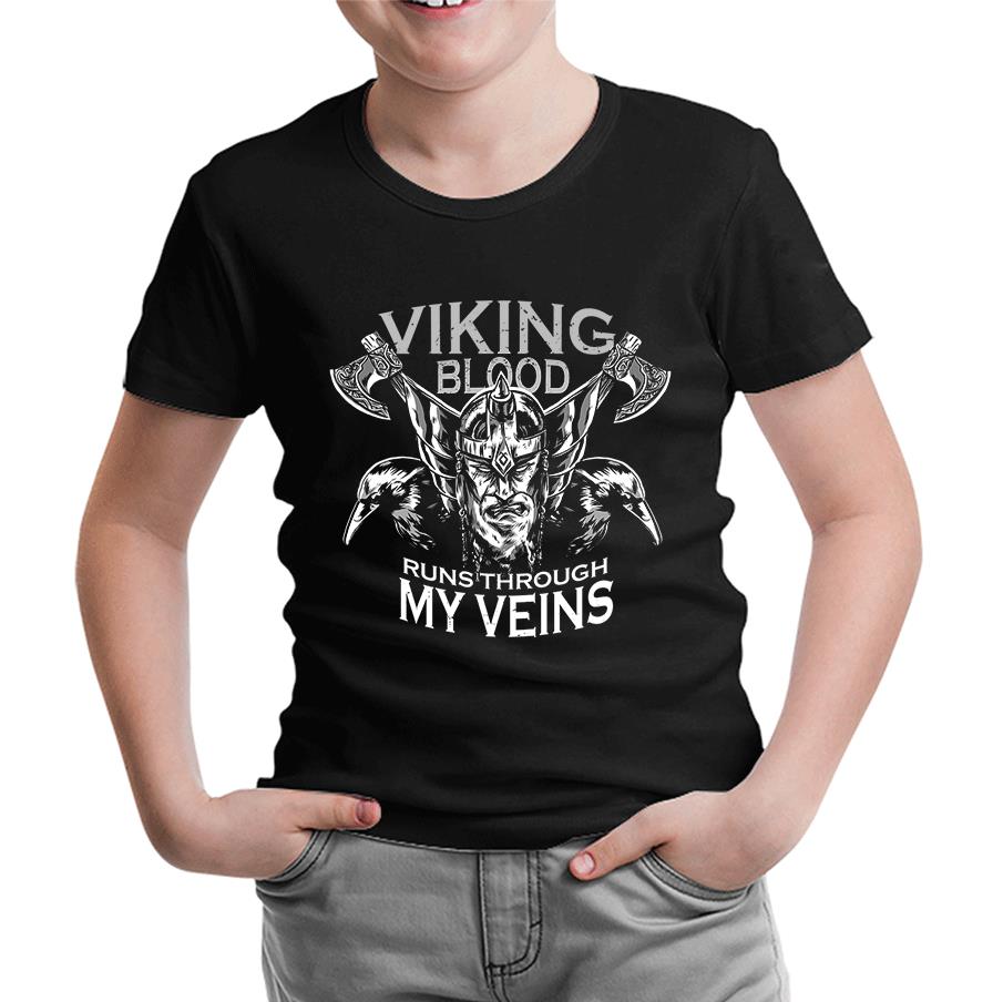 Viking Blood Crows and Axes Siyah Çocuk Tshirt